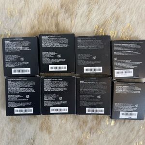 8 single eyeshadows
